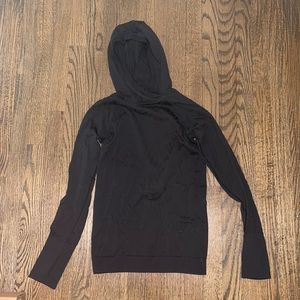 Lululemon Black Long Sleeve, size 4